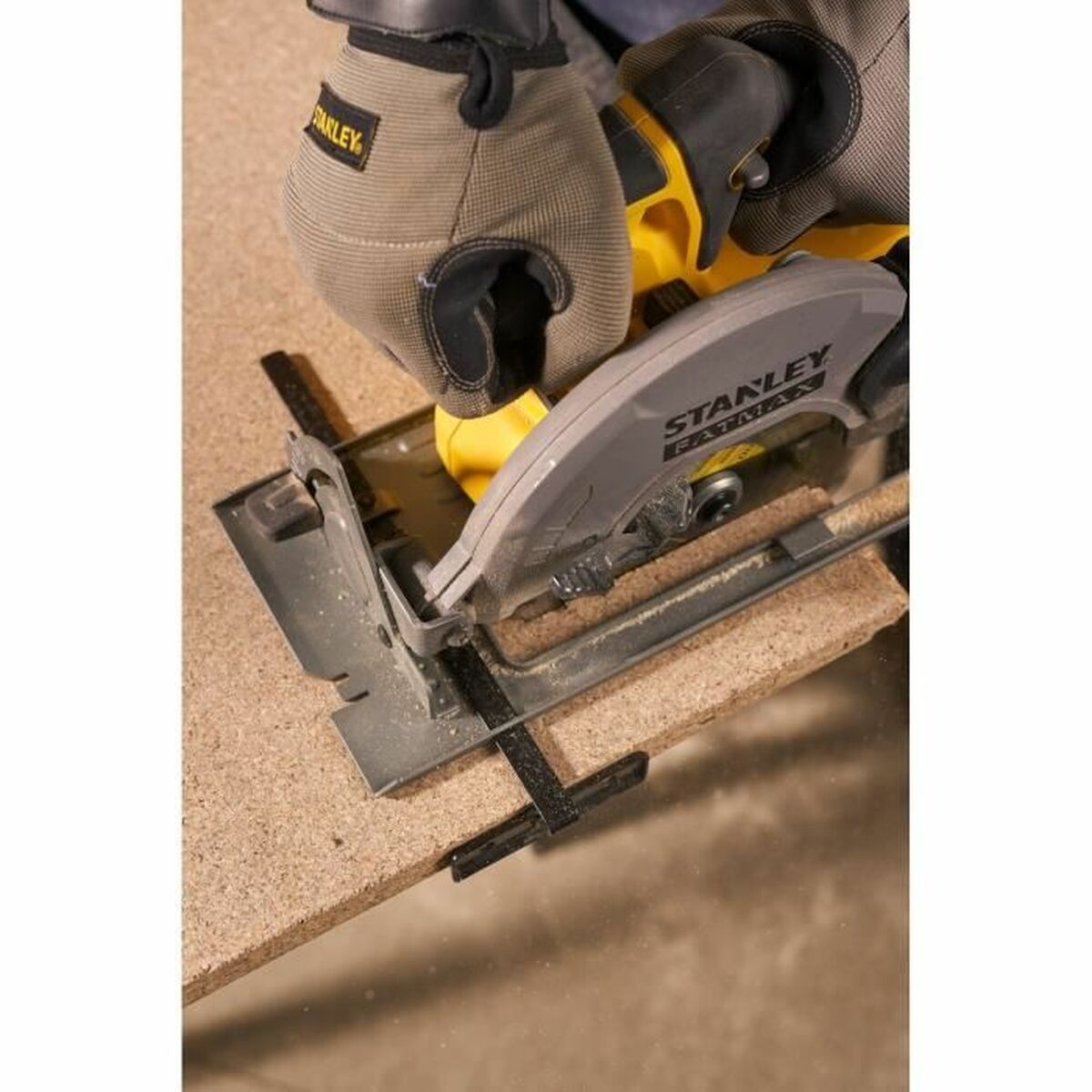 Circular saw Stanley SFMCS500M1S-QW-3